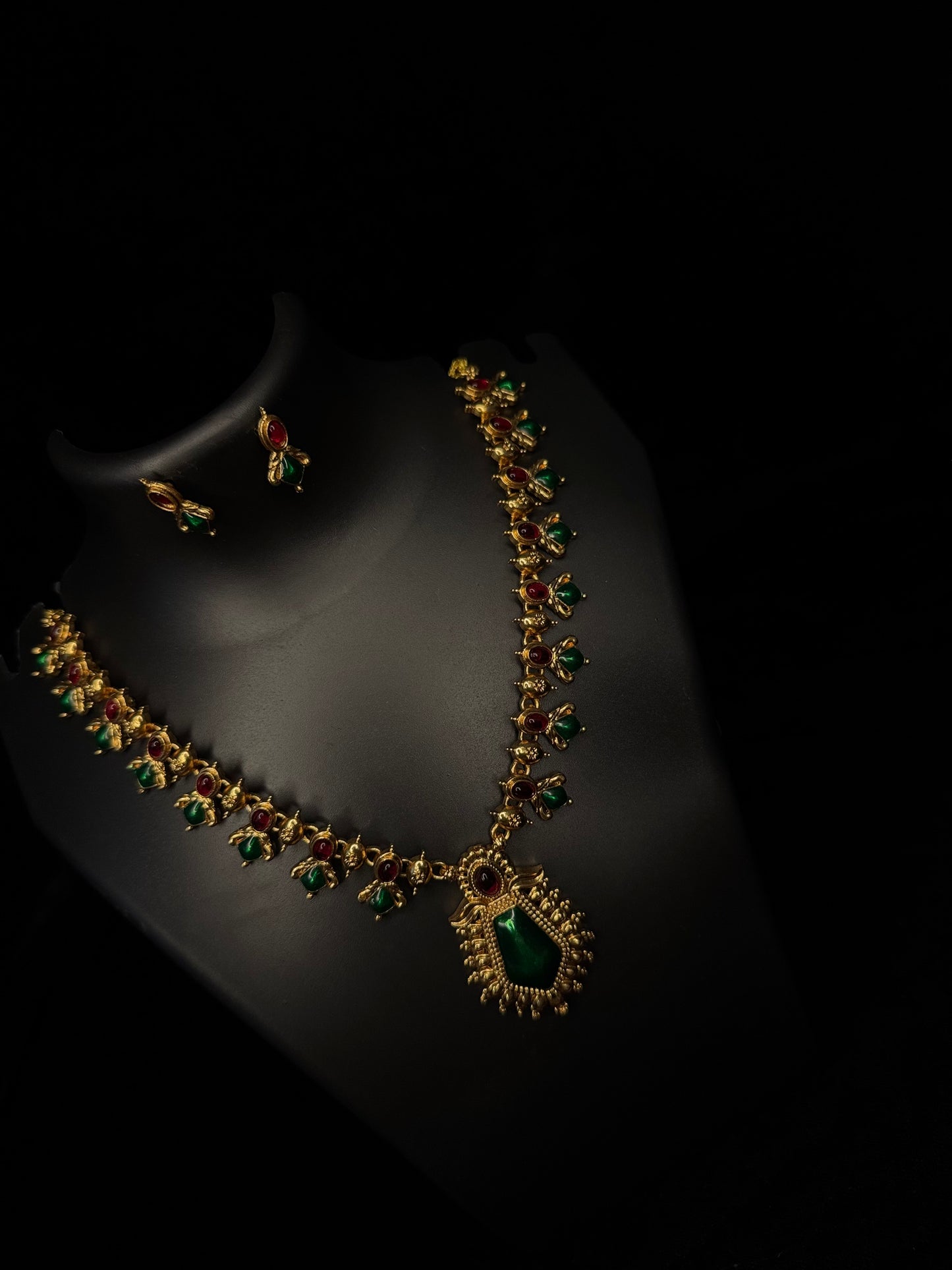 Kovai palakka pendent chain