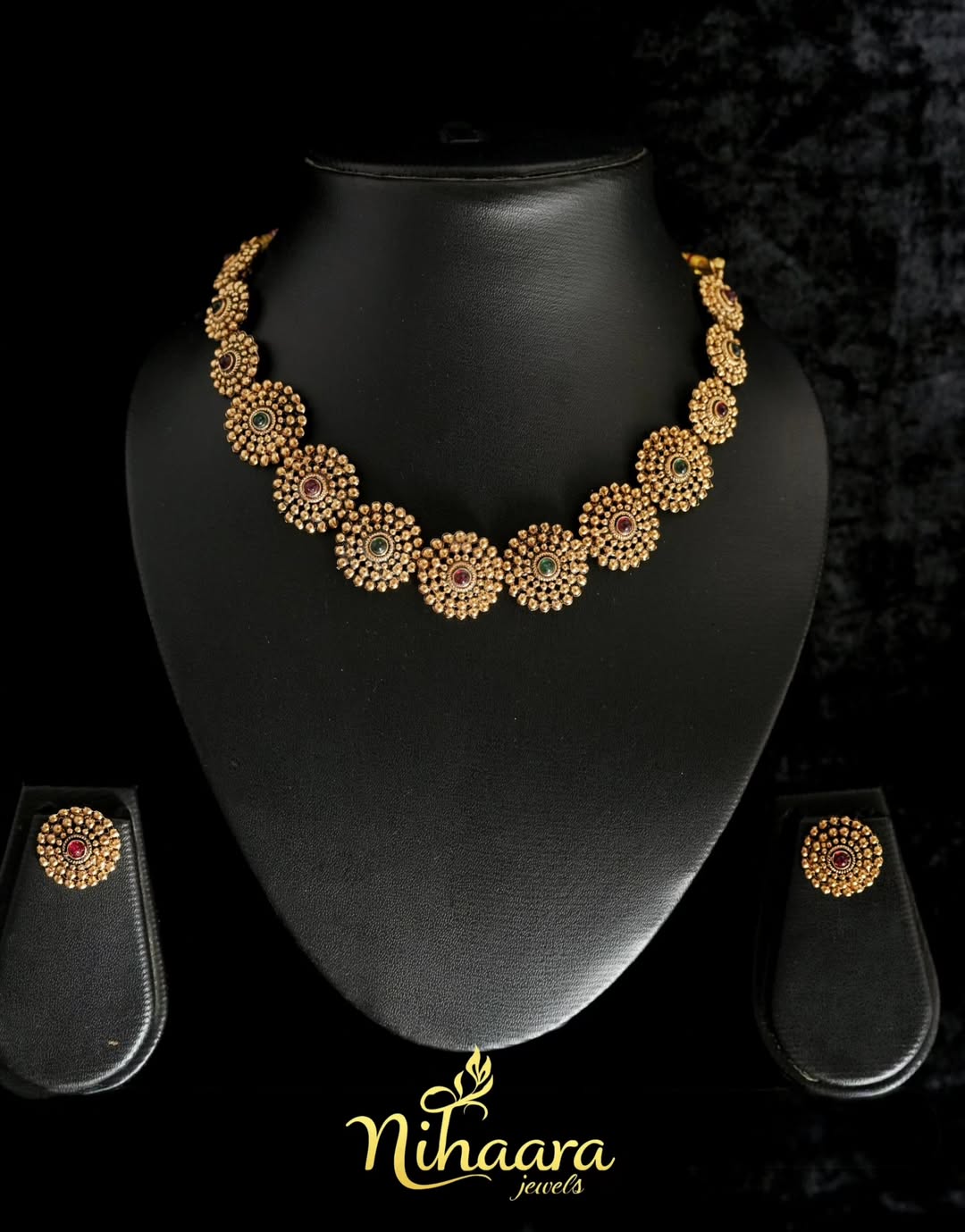 Multi pendent circle necklace