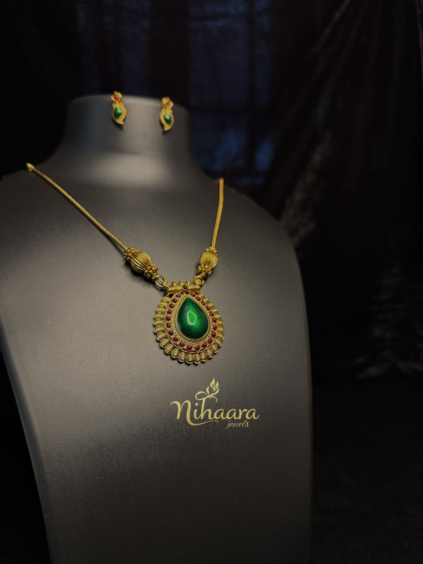 Kovai palakka single pendent Type 2