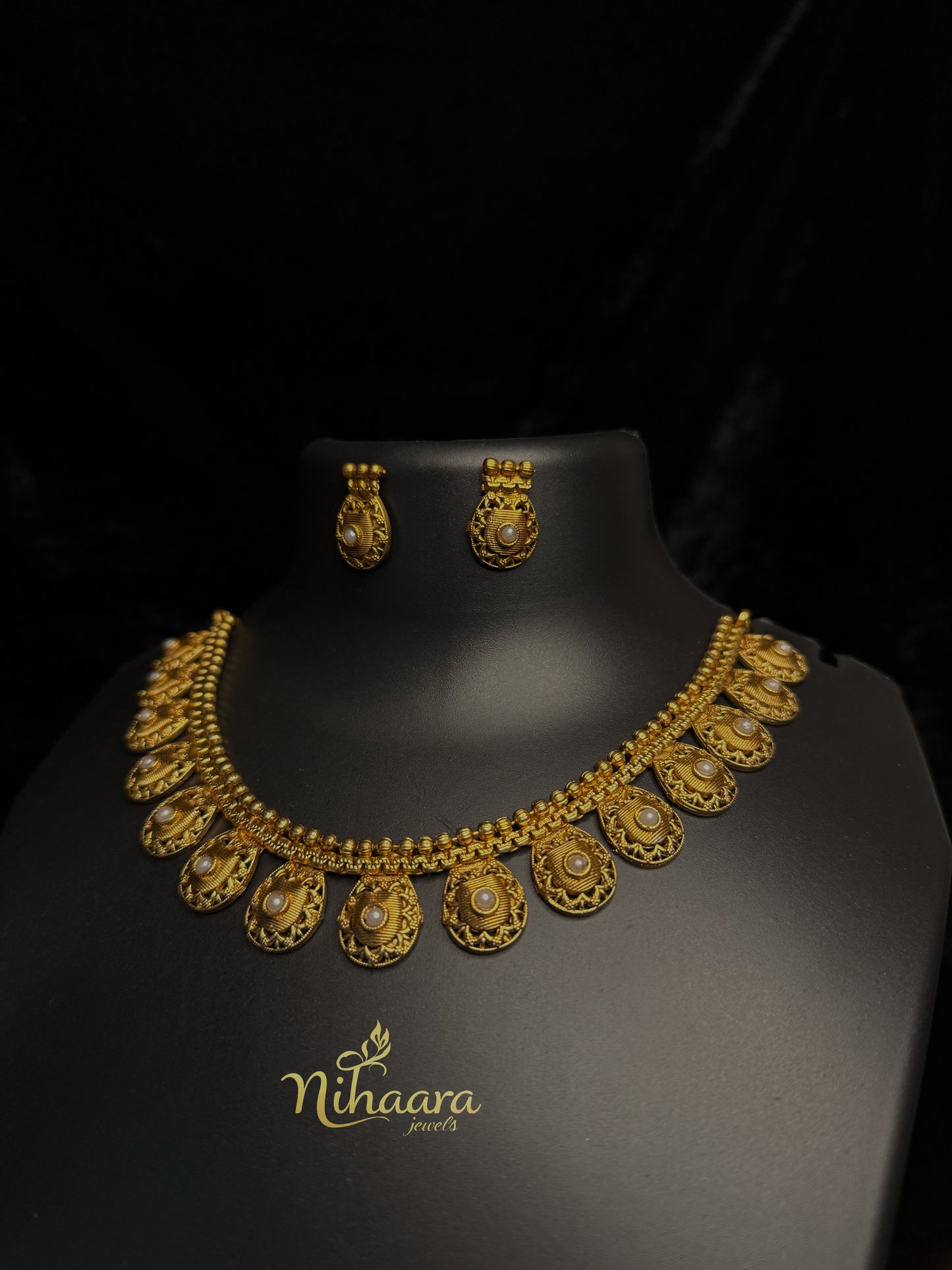 Mahima necklace
