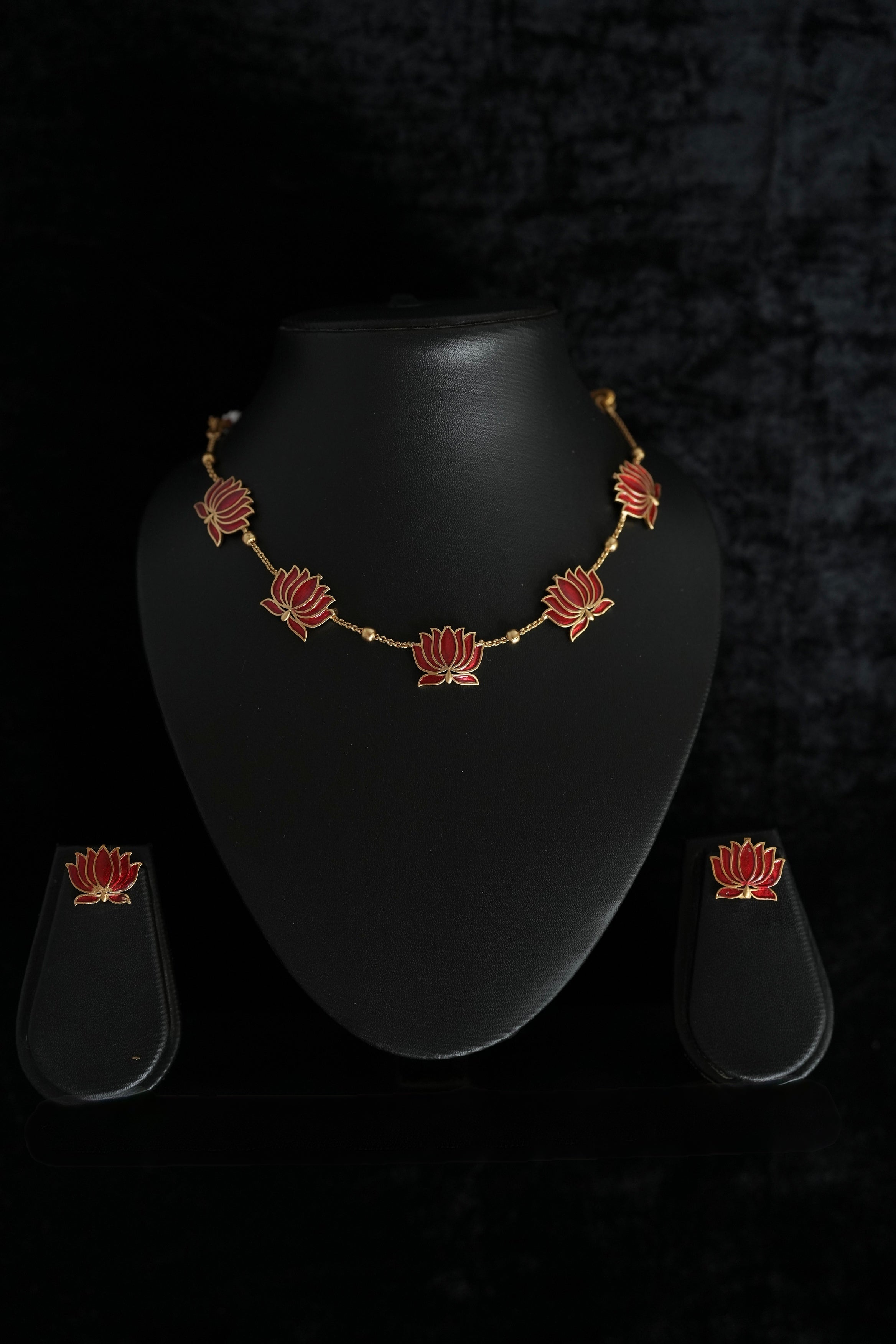 Lotus necklace
