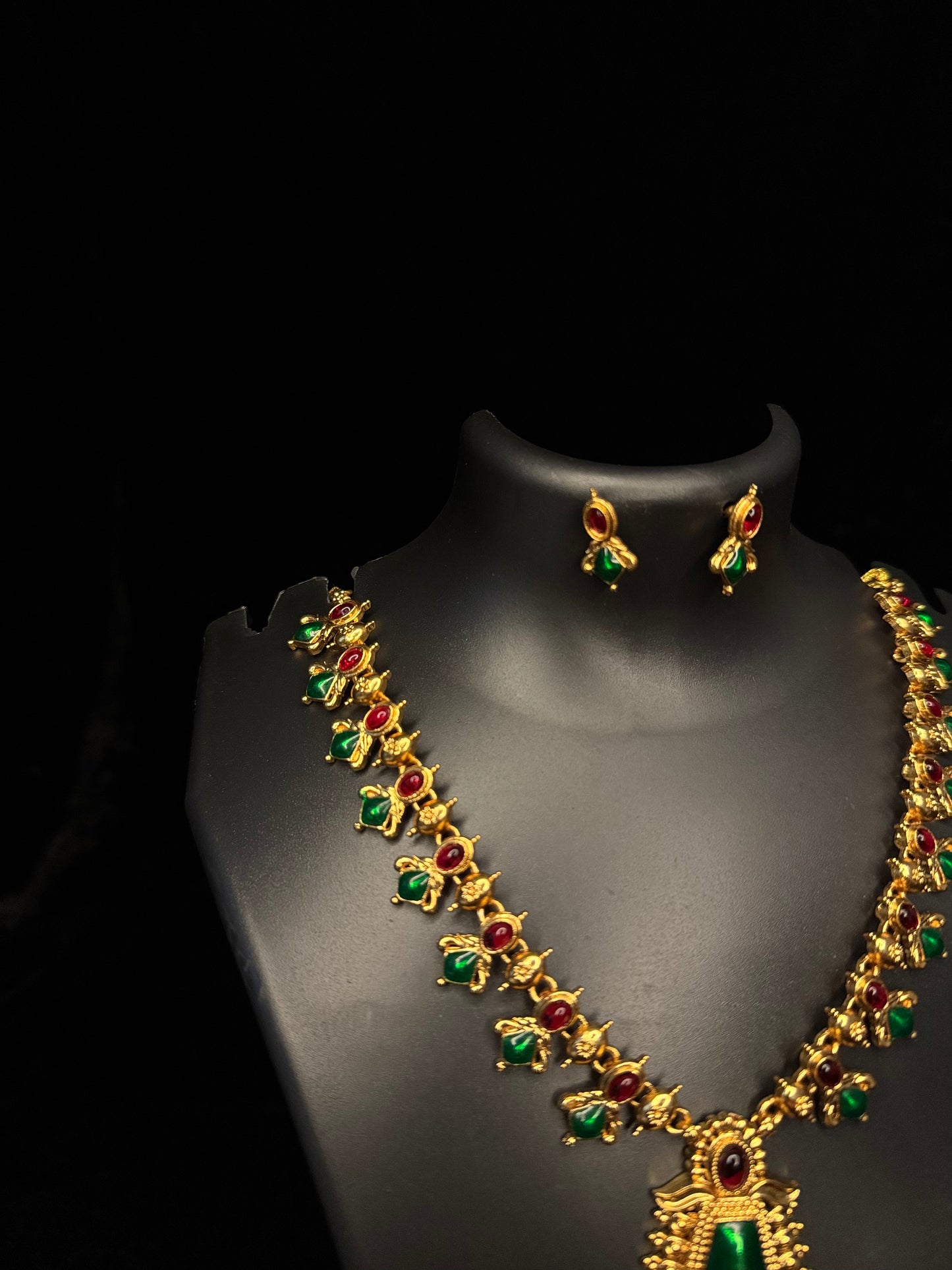 Kovai palakka pendent chain