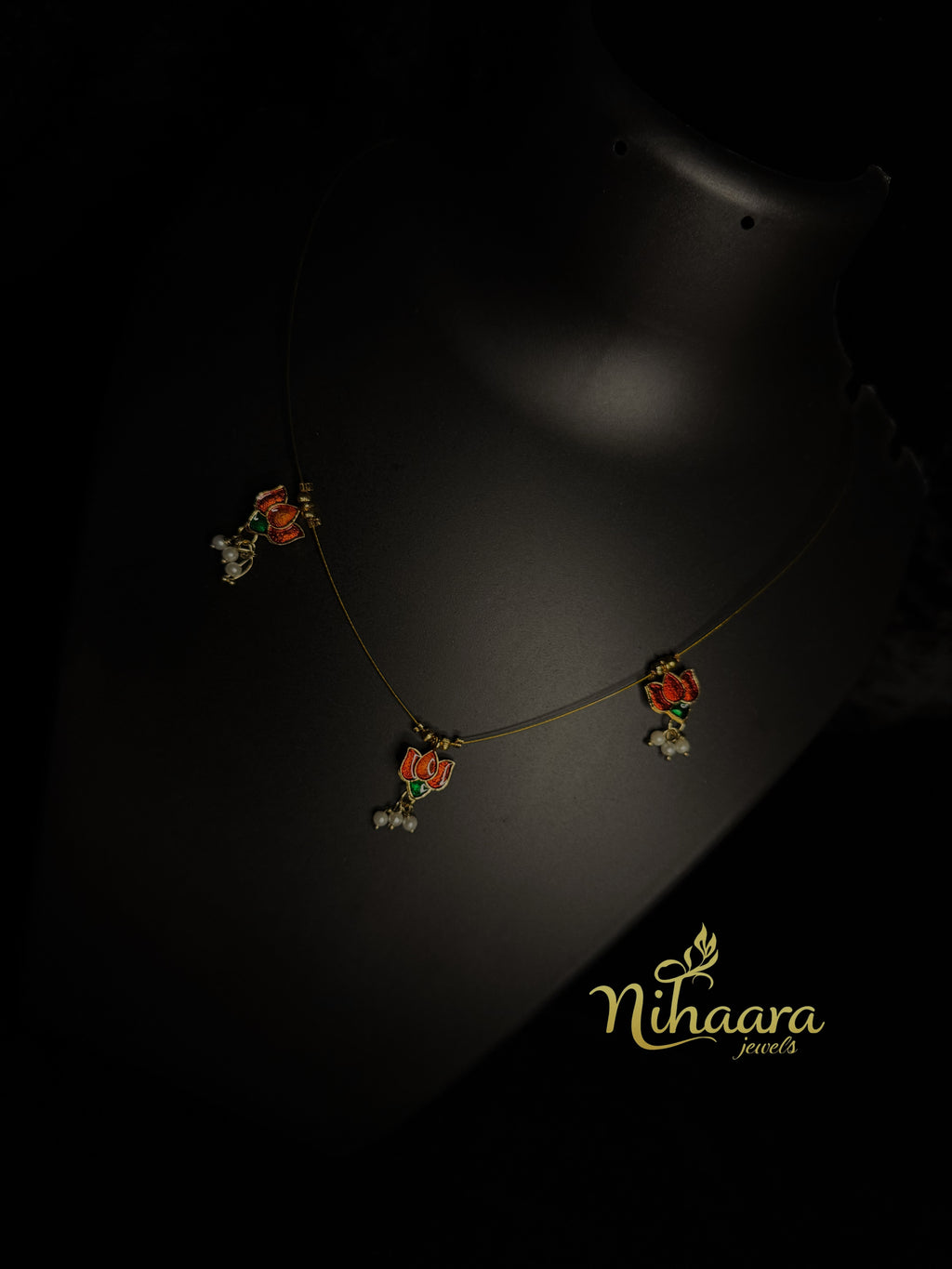 Invisible Thamara chain