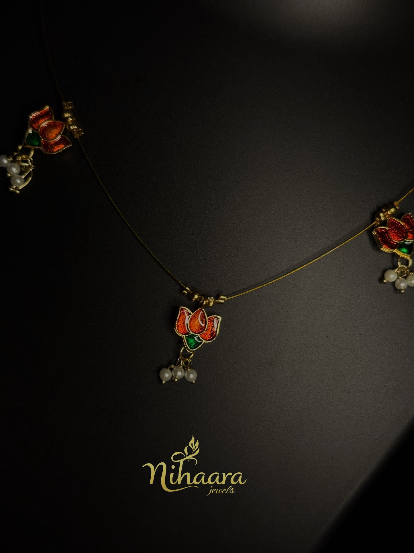 Invisible Thamara chain