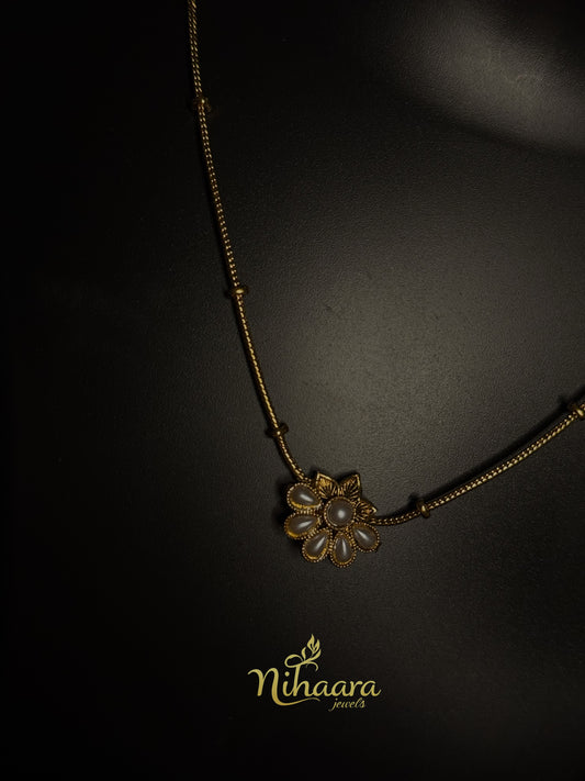 White beauty chain