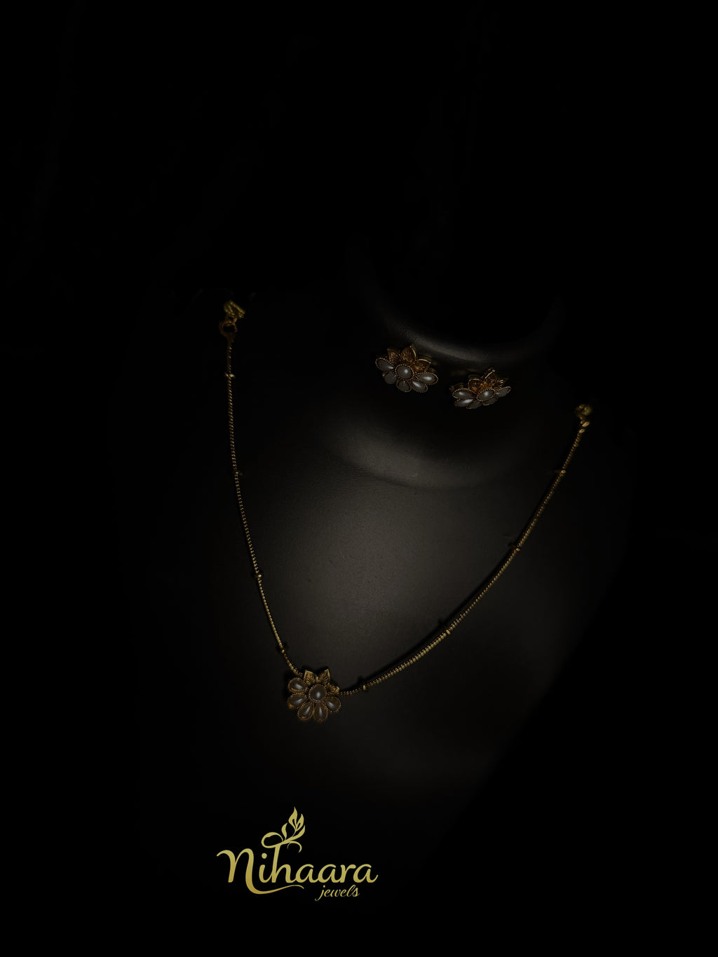 White beauty chain