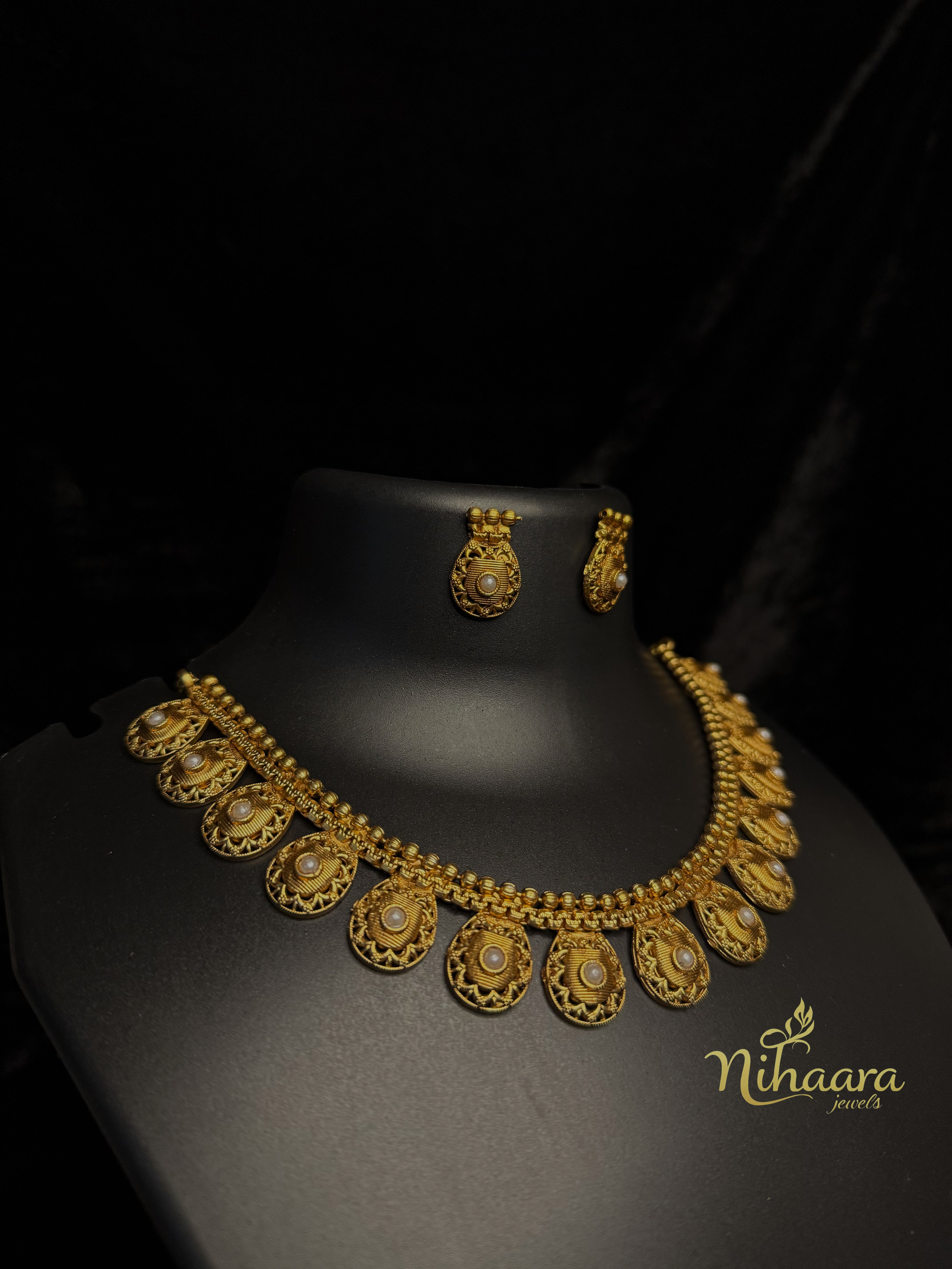 Mahima necklace