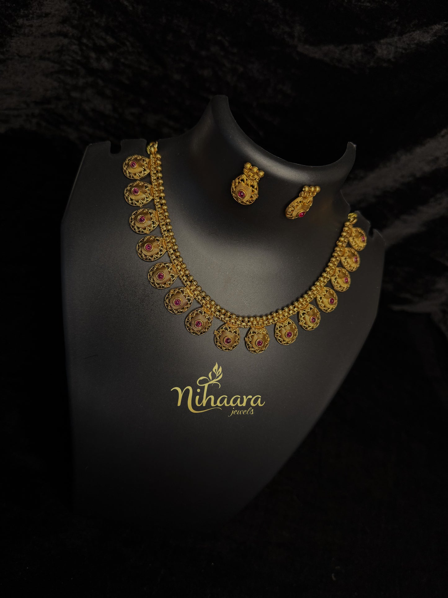 Mahima necklace