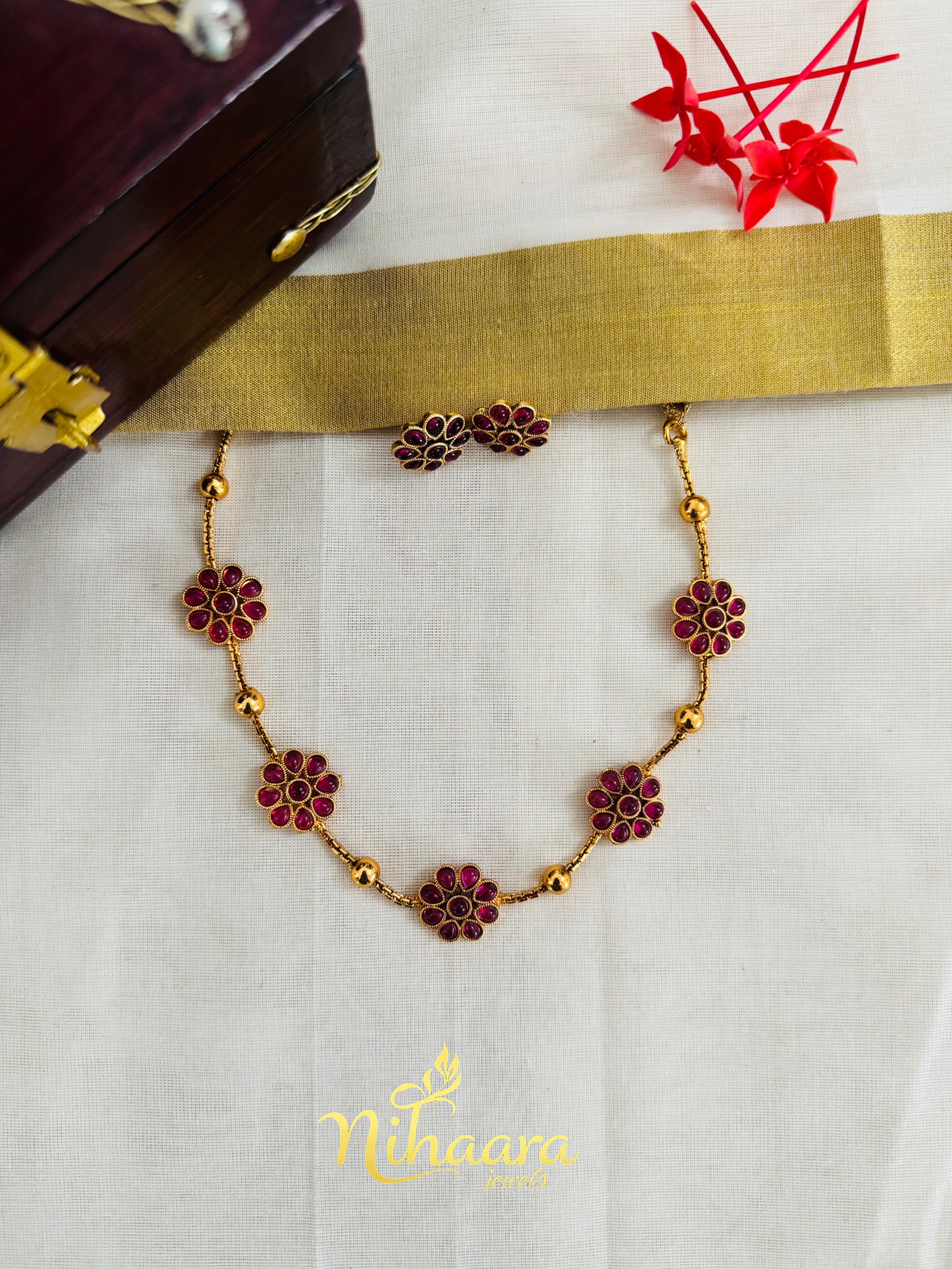 Multi pendent malar haaram