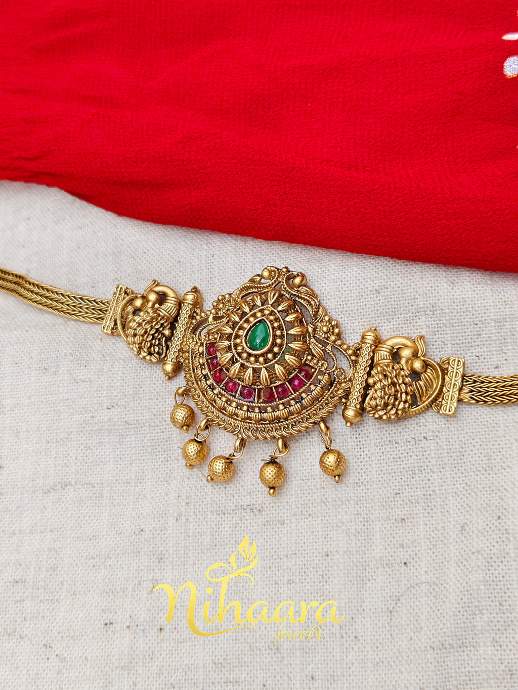 Peacock choker